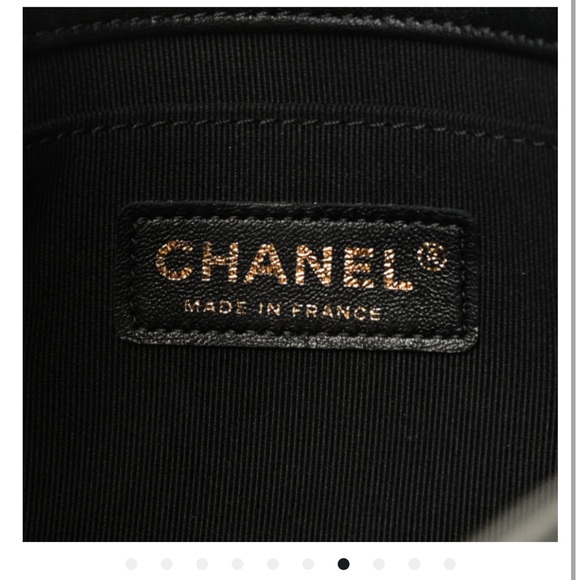 Chanel Lambskin Quilted Crush on Chains Hobo Black - Picture 5 of 9